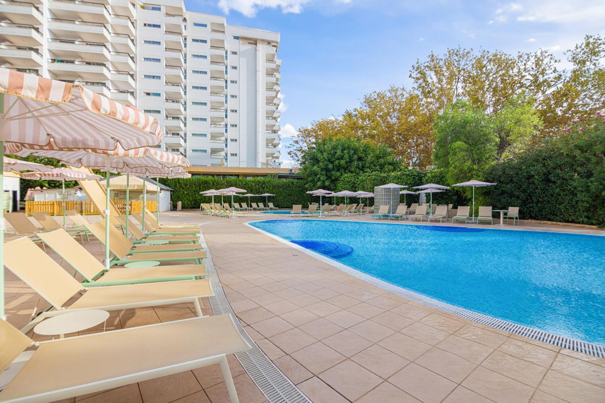 Hotel Sol Guadalupe Magaluf  Esterno foto