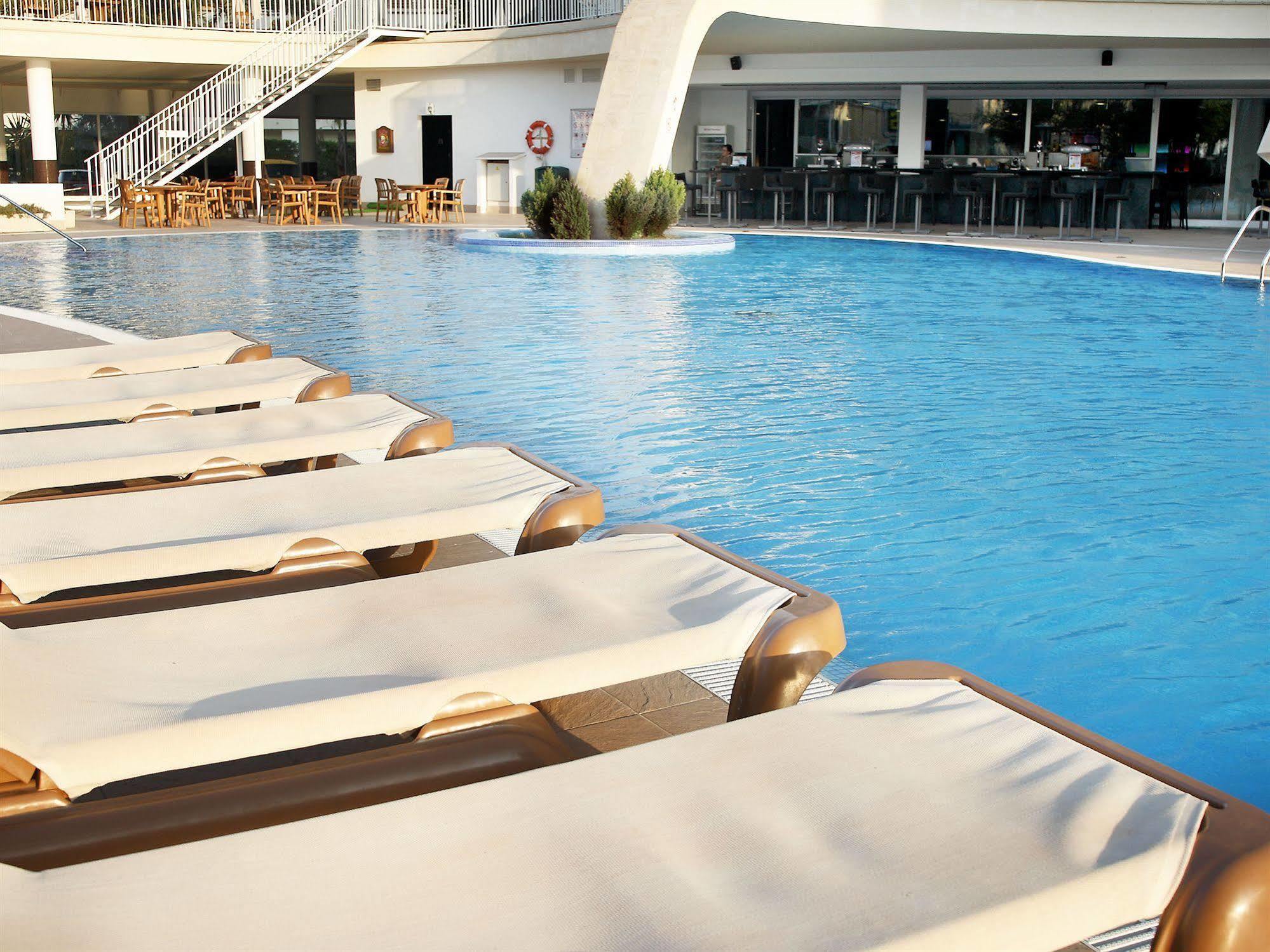 Hotel Sol Guadalupe Magaluf  Servizi foto